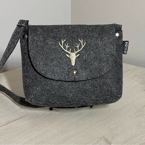 GILDE Grey Felt Purse with Deer Crossbody Holiday Christmas Cottagecore VGood